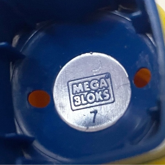 Mega Bloks Lot of 4 Construction Worker Piglet Cinderella Toys Figures - Picture 14 of 16